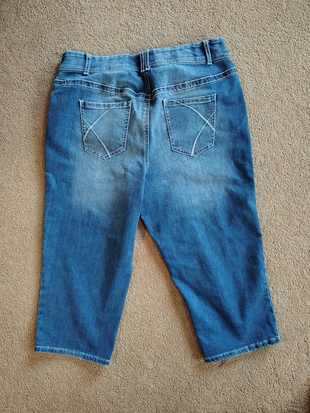 Lane Bryant Capris-size 16